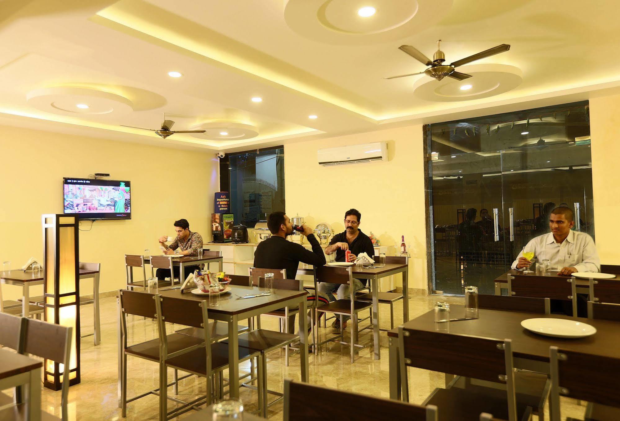 Hotel Aeroporto Nearest Landmark Aerocity Delhi Nowe Delhi Zewnętrze zdjęcie